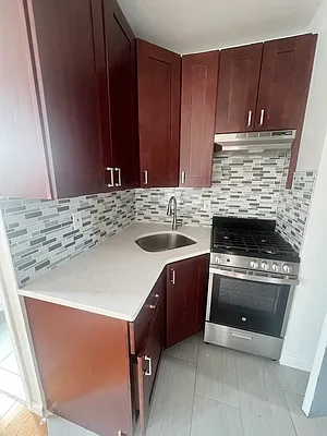 Rented by Oxford Property Group | media 12