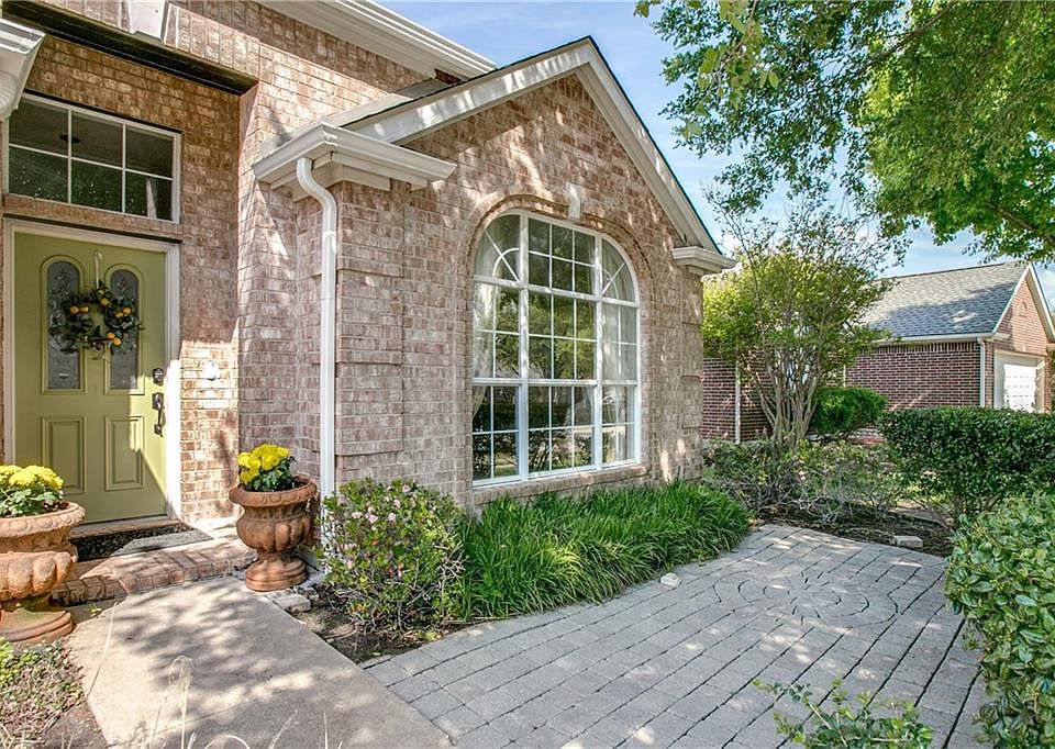 1st image of 2904 Dunbar Dr