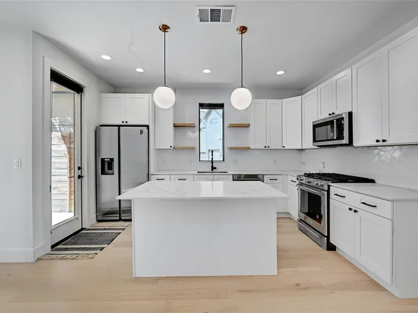 1140 Webberville Rd Unit 9, Austin, TX 78721