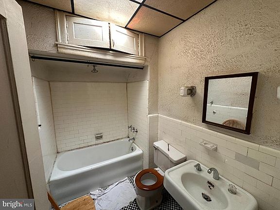 5th image of 4753 Rorer St