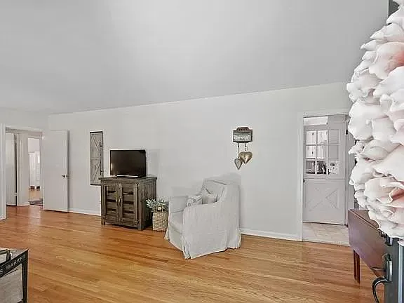 503 Perkins Dr — Photo 11