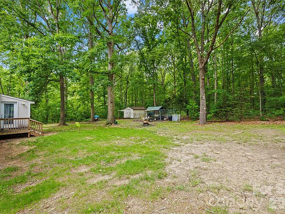 3rd image of 221 Reliance Rd