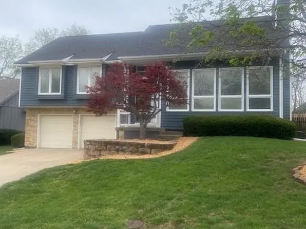 9524 W 117th St, Overland Park, KS 66210