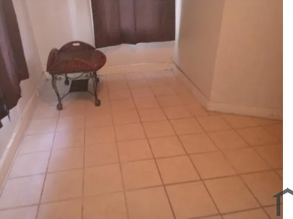 1174 W 39th St #1HALF, Los Angeles, CA 90037
