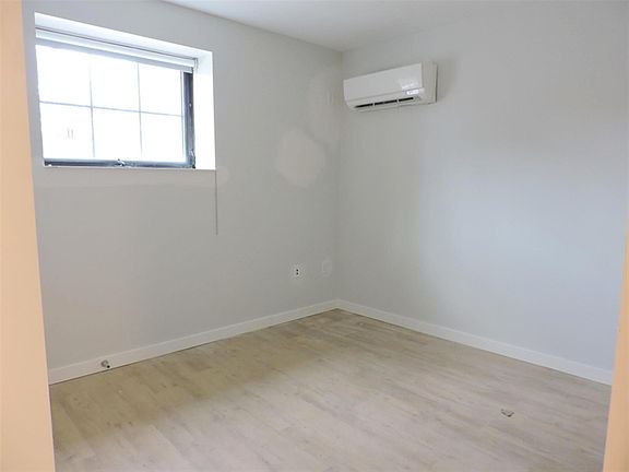 5th image of 10 Soden St #408