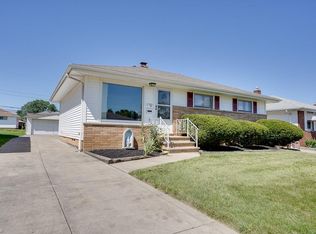 12501 Oakview Blvd, Garfield Heights, OH