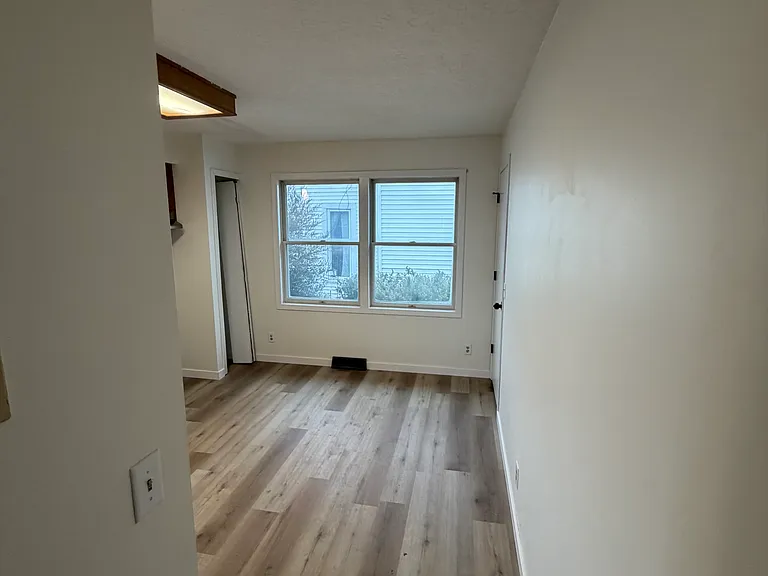 601-603 N Poplar St #601 — Photo 8