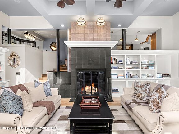 4th image of 1325 Gateway Rd