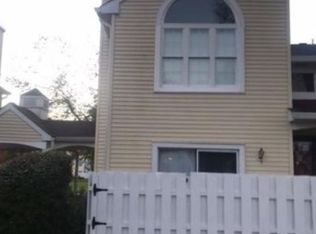 37 Powell Ct, Hightstown, NJ 08520