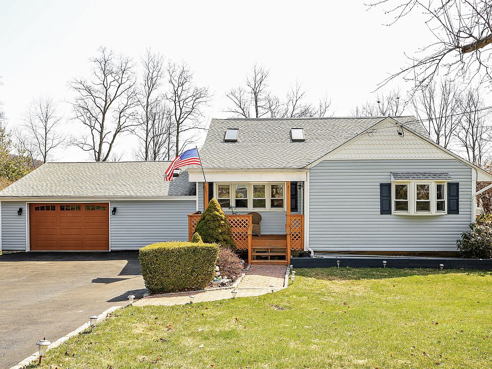 1st image of 3776 Chesterfield Dr