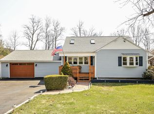 3776 Chesterfield Dr, Mohegan Lake, NY 10547