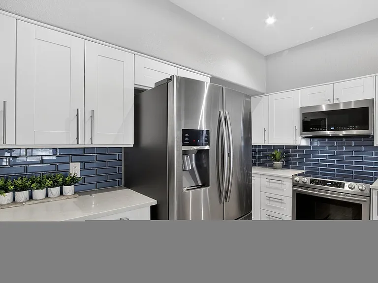 7401 W Arrowhead Clubhouse Dr #2045 — Photo 14