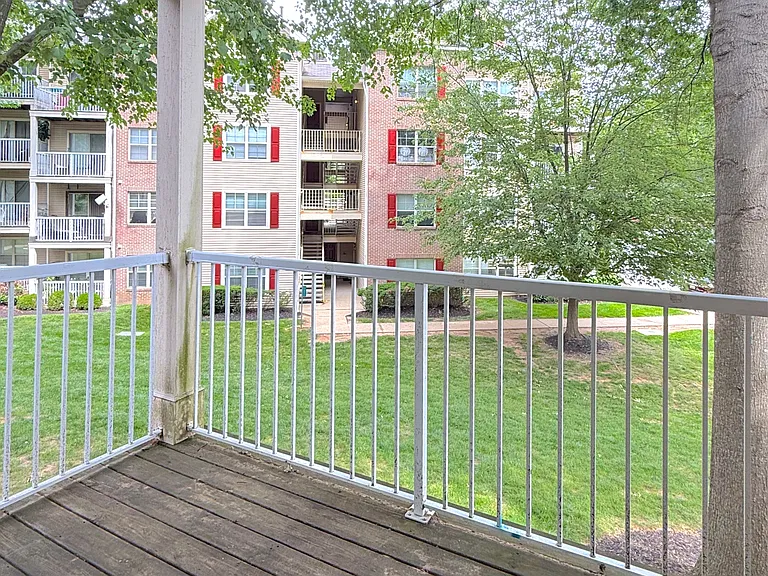 2318 Falls Gable Ln — Photo 16