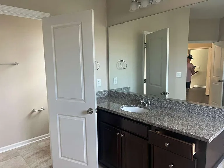 1645 Upper Park Rd — Photo 40