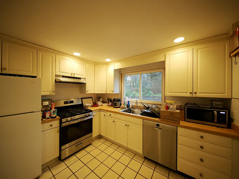 23 Heath St #1 — Photo 5