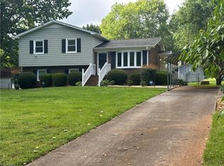 5913 Cutters Creek Ct, Pfafftown, NC 27040