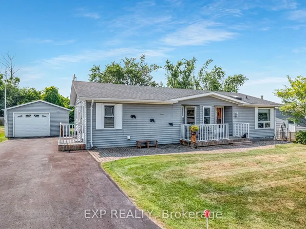 25 Juno Cres, Georgina, ON L0E 1R0