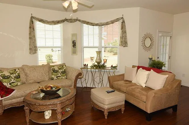 801 Trendy Lane - 1 — Photo 4