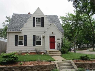 300 N Highland Ave, Sioux Falls, SD, 57103