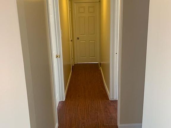 4th image of 13846 S School St