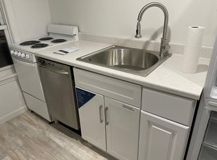 28 Saint Roch Ave, Greenwich, CT 06830