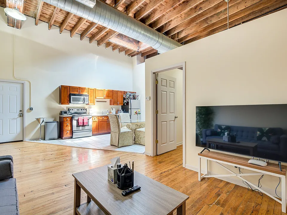 1503 S Michigan Ave #2