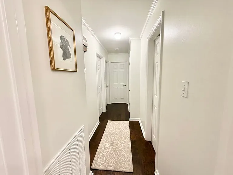 490 Strathy Hall Dr — Photo 17