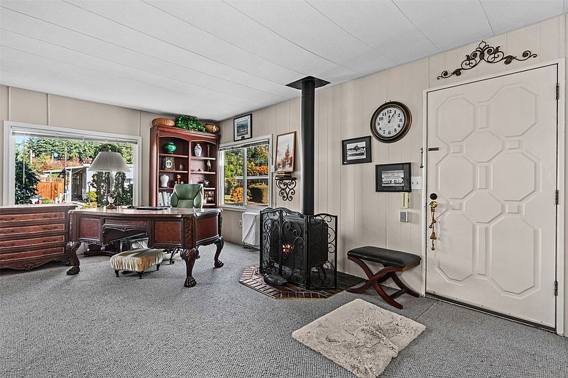 3rd image of 930 Trosper Road SW #61