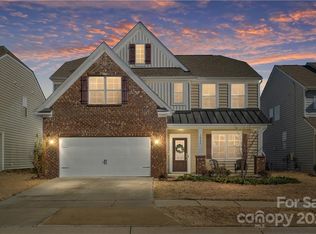 16326 Wavenly House Dr, Charlotte, NC 28273