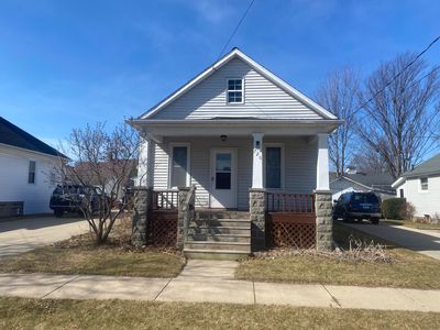 720 S Sherman St, Bay City, MI, 48708