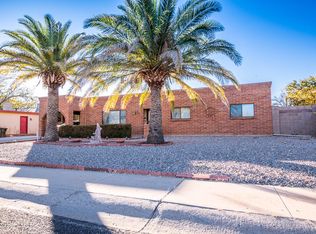 530 Raymond Dr, Sierra Vista, AZ 85635