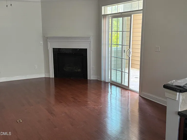10511 Rosegate Ct — Photo 6