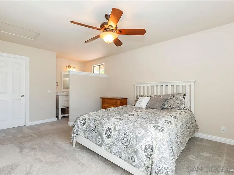 10470 Ridgewater Ln — Photo 15