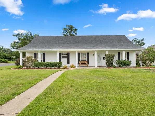 1103 Mobile St, Lake Charles, LA 70605