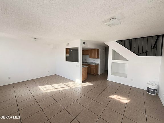 2nd image of 10268 Valle Del Sol Dr