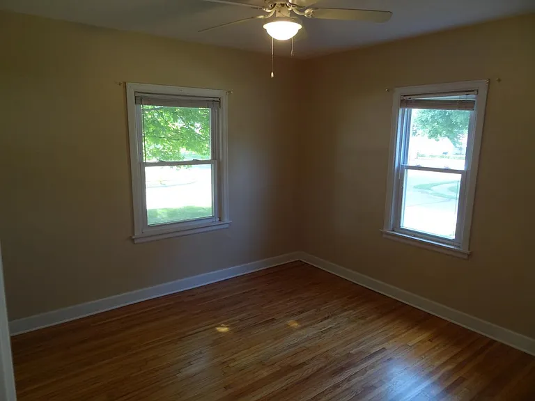 Master Bedroom w/o furniture