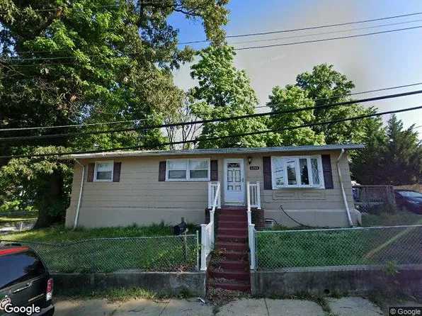 6100 Lee Pl, Capitol Heights, MD 20743