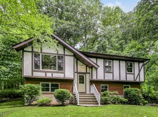 2 Lozier Rd, Budd Lake, NJ 07828