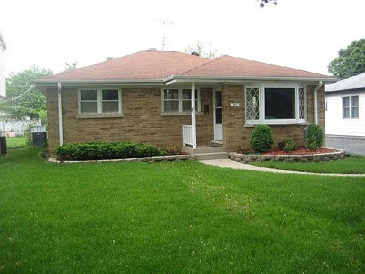 345 Brice Ave photo 1
