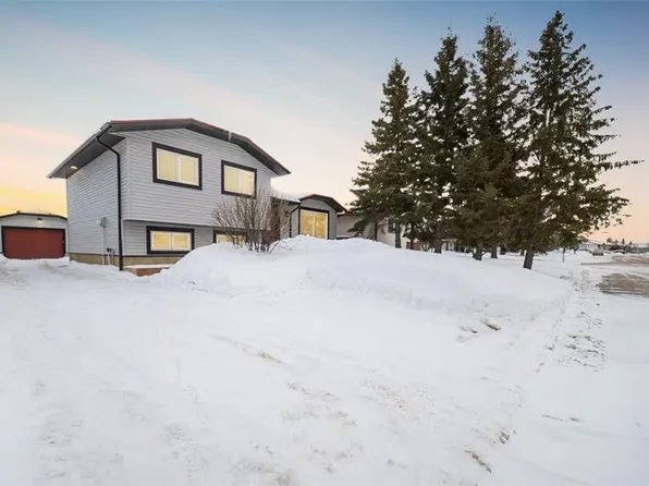 106 N Becker Cres, Wood Buffalo, AB T9K 1M7