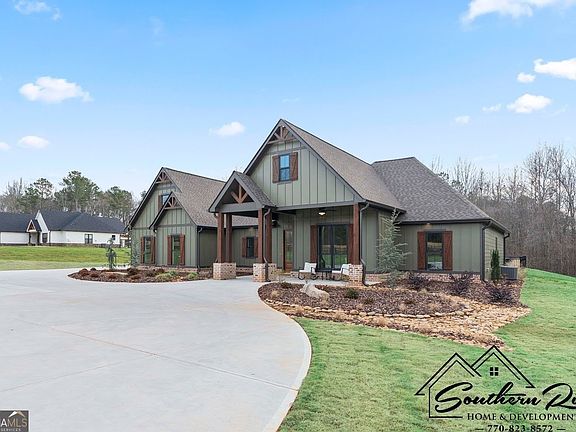 2nd image of 128 Martin Cemetery Rd