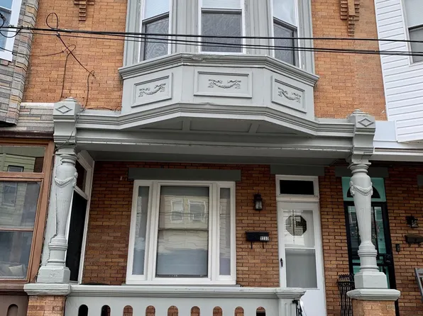 2233 S Croskey St, Philadelphia, PA 19145