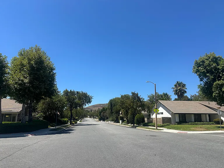 2828 E Wasatch Ct — Photo 16