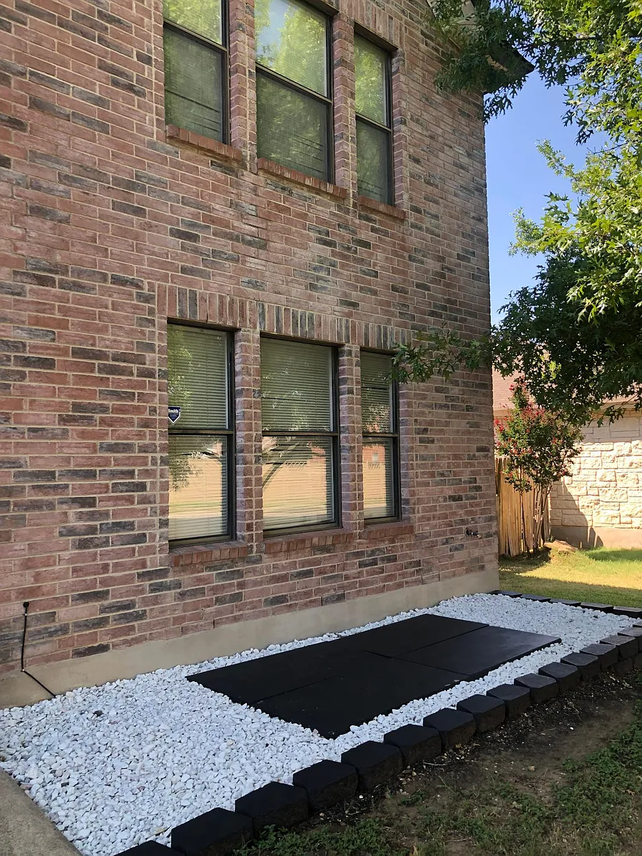 Building Photo - 2109 Zeppelin Dr