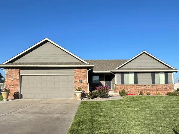 54 Detroit Dr, South Hutchinson, KS 67505
