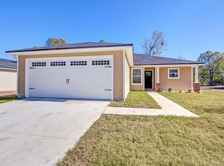 4492 Glendas Meadow Dr, Jacksonville, FL 32210