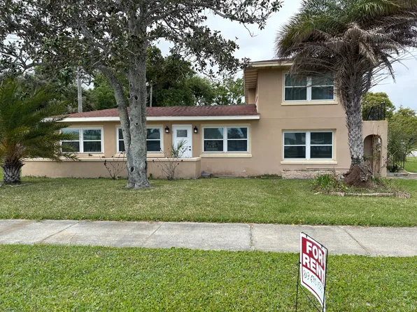 344 Riverside Dr, Holly Hill, FL 32117