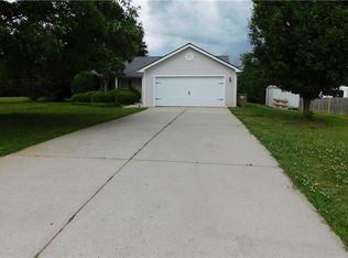 1562 Langdon Park Dr, Winder, GA 30680
