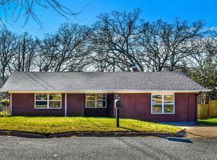 29 Circle Dr, Denison, TX 75021