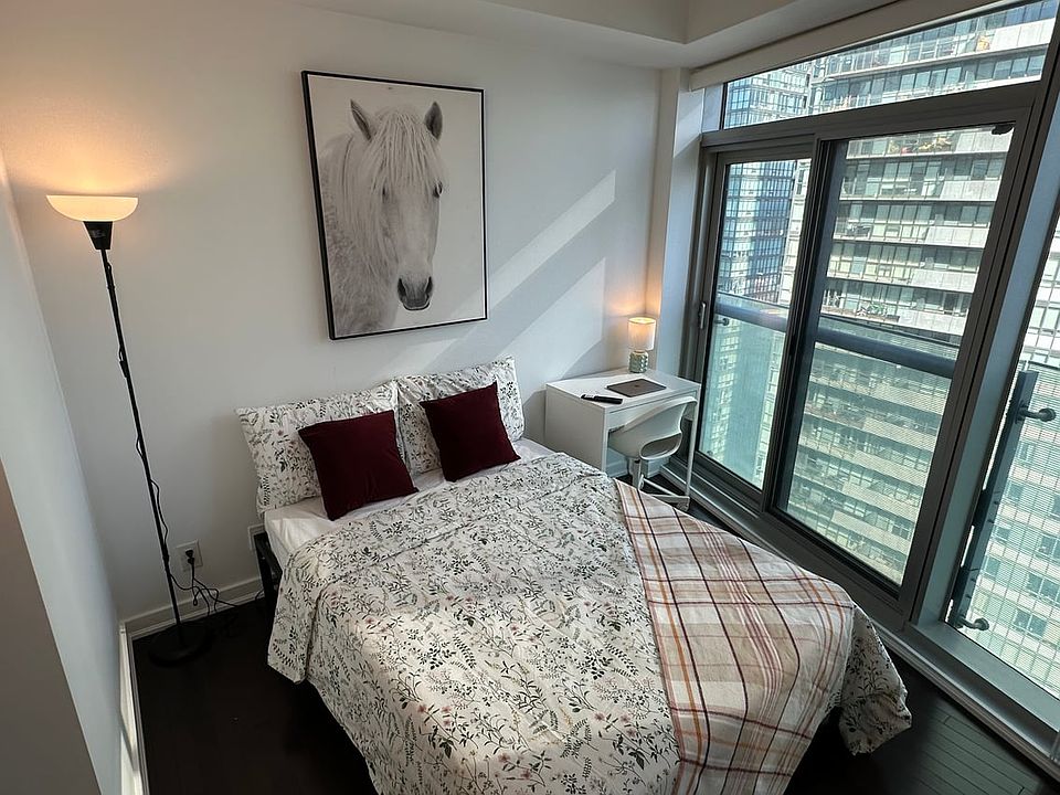 1st image of 14 York St #3003B